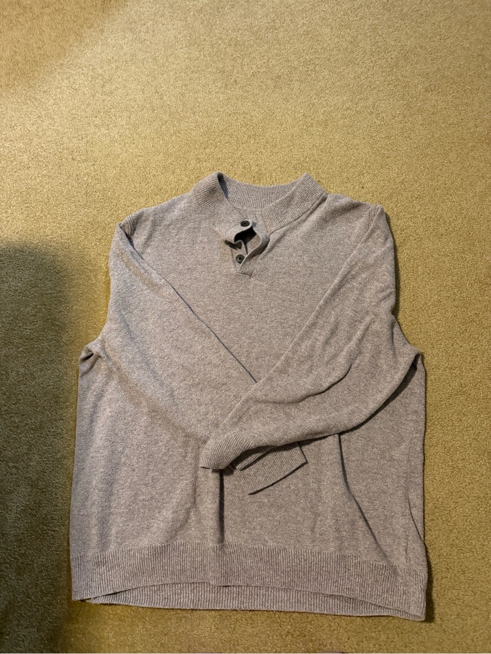 GAP Men's Taupe Heather Henley Crewneck Sweater